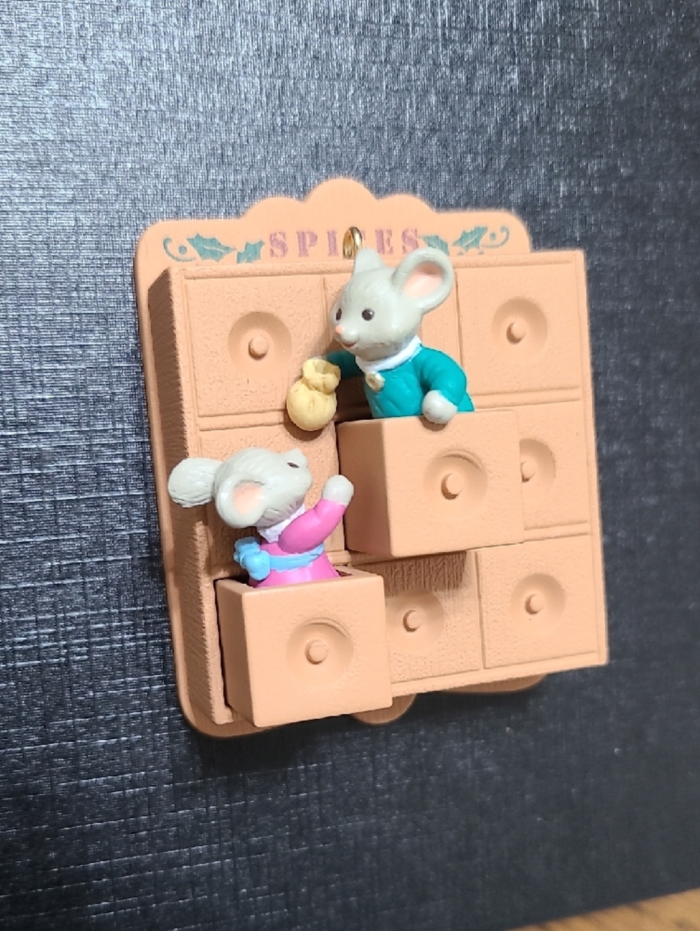 1995 Hallmark Vntg. Sisters Add Spice to the Holiday Hanging Christmas Ornament